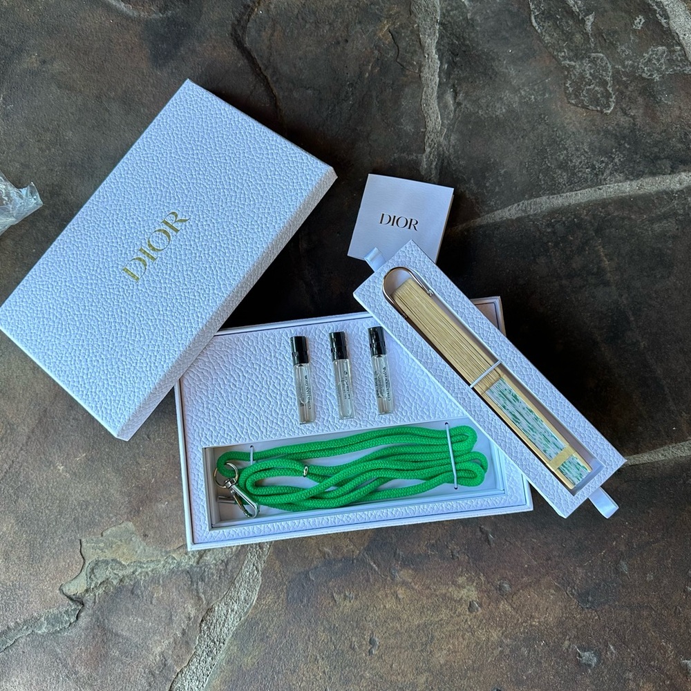 Dior Green Lucky Rope Fan - Picture 2 of 5